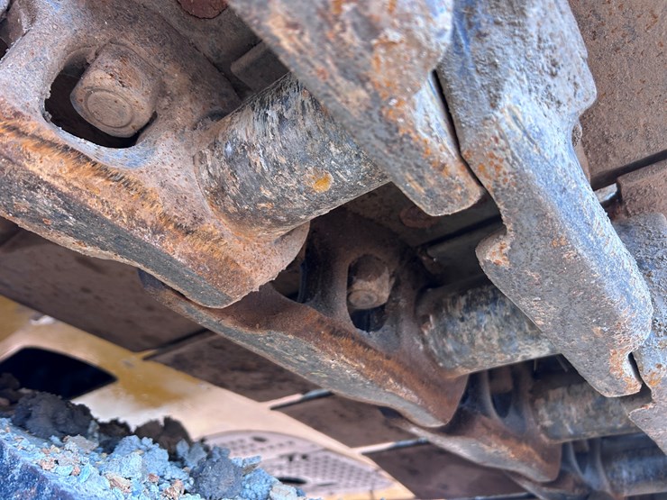 #2196-•-deere-470g-cl-excavator-image-19