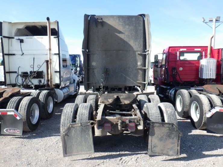 caterpillar-c15-image-11