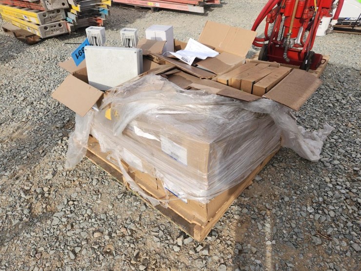 #6029-•-misc.-exit-signs-and-battery-units-image-1