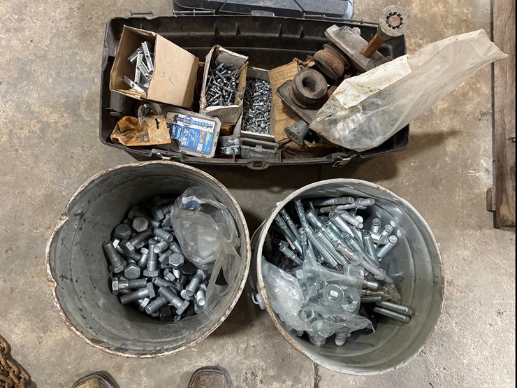 #79-•-misc-lot-of-bolts-and-anchors-image-2