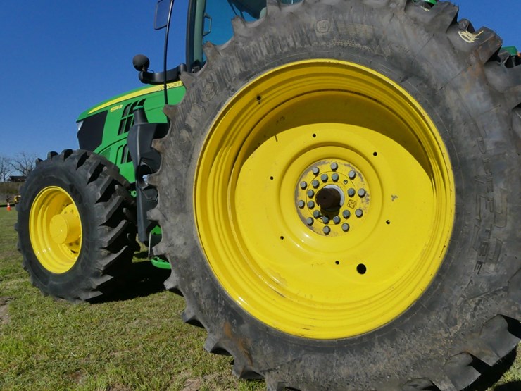 2017-john-deere-6195r-image-9