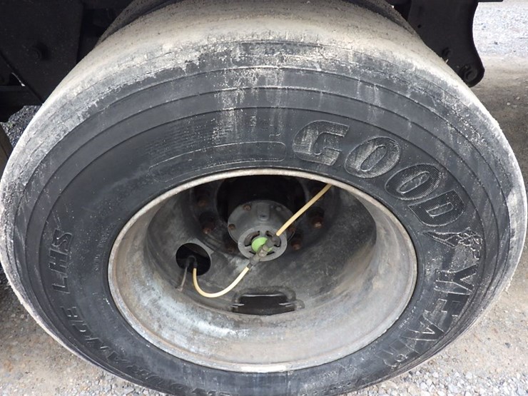 2018-hyundai-translead-image-10