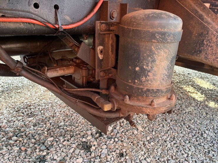 #2201-•-1988-freightliner-mb80-tandem-axle-dump-truck-image-25