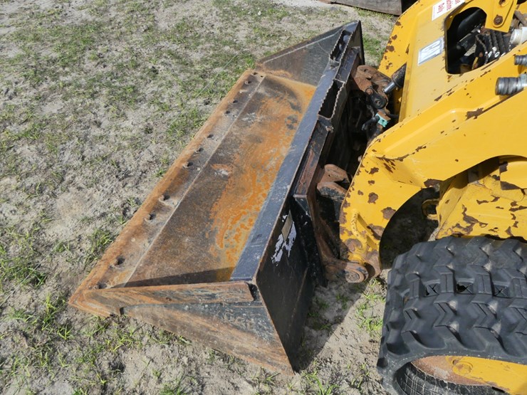 2019-caterpillar-259d-image-10