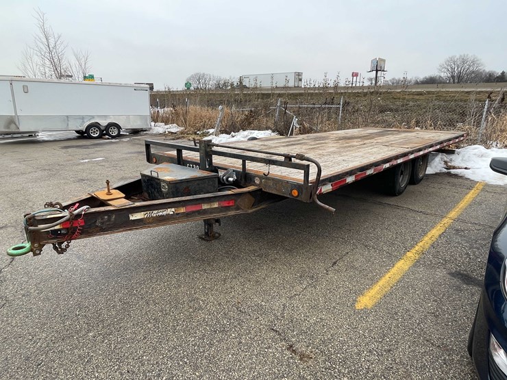 #1994-•-2017-trailer-(no-title)-(of)-image-8