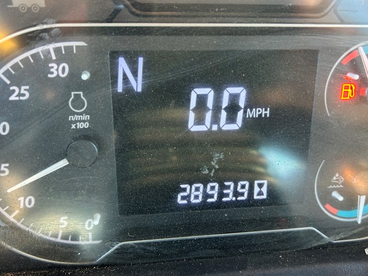 john-deere-6105e-image-42