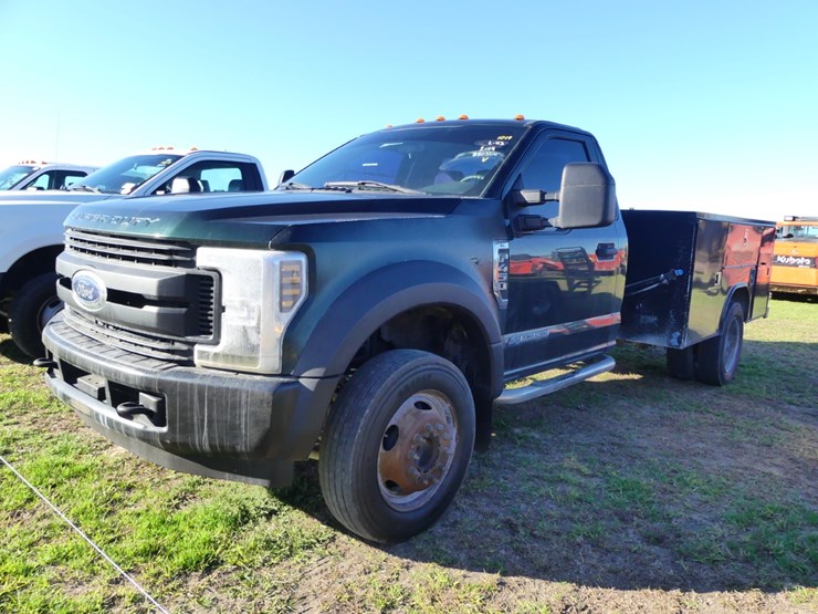 2019-ford-f450-xl-image-2