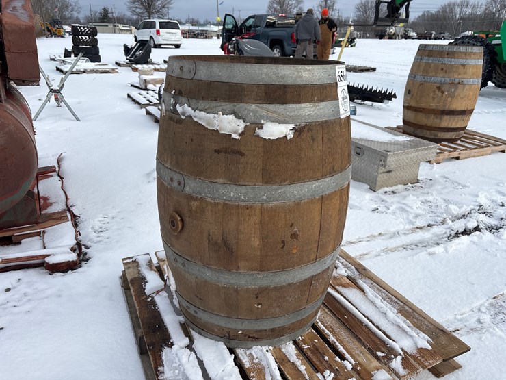 #6566-•-d1.-empty-wooden-barrel-image-2