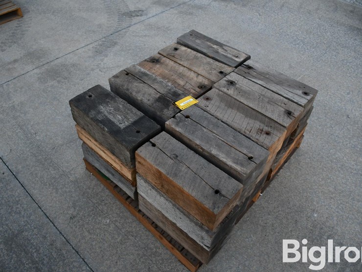 pallet-of-wood-blocks-image-7