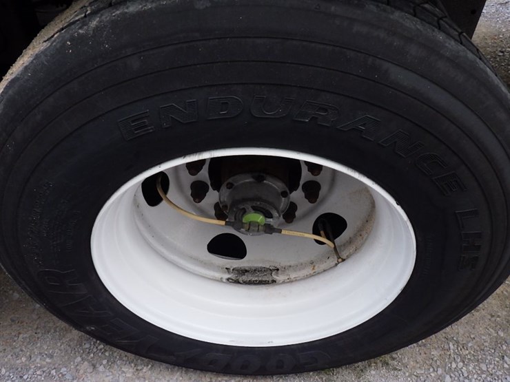 2018-hyundai-translead-image-9