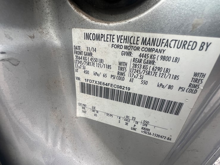 2015-ford-f350-xl-image-24