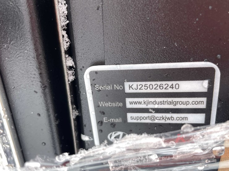 #4000-•-2025-unused-portable-restroom-(o10)-image-6