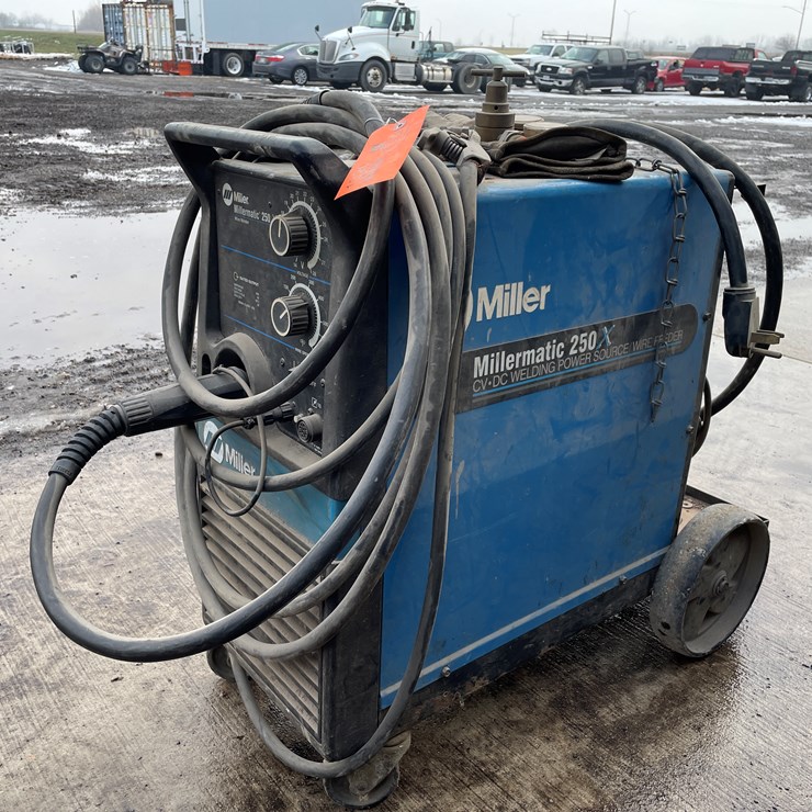 #1320 • Miller Millermatic 250X Wire Welder