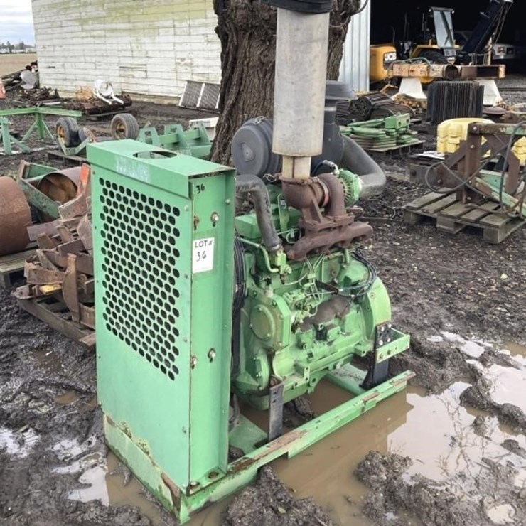 JOHN DEERE 4-Cyl Stationary Engine