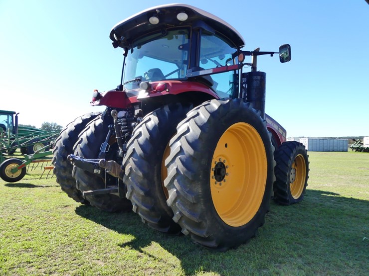 2017-versatile-260-image-3