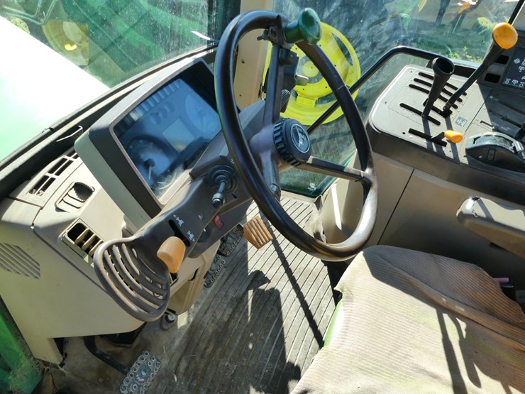 2001-john-deere-6210-image-16