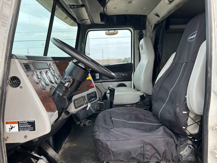 2014-western-star-4900-image-8