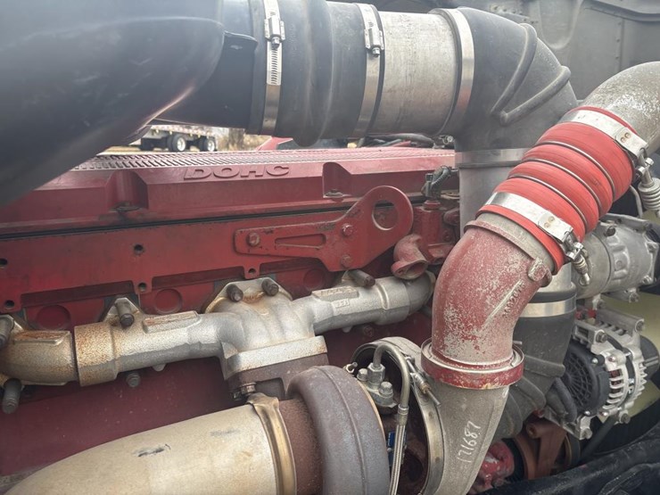 2006-peterbilt-379-image-26