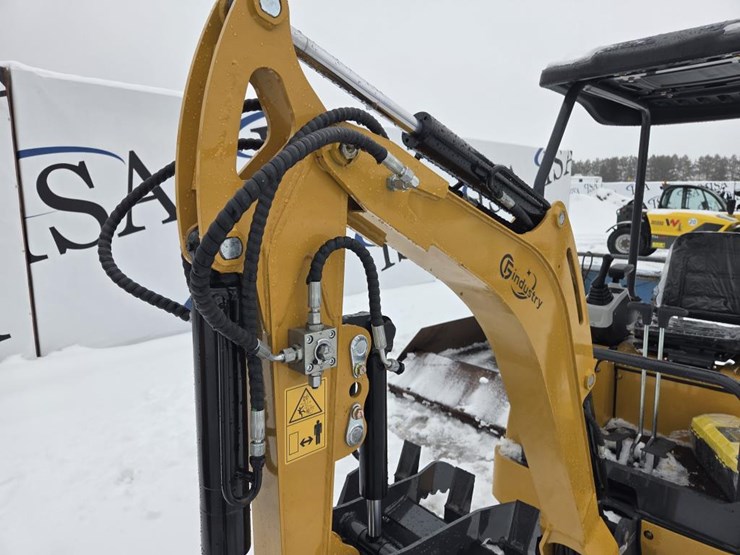 #5037-•-cfg-industrial-qk20r-mini-excavator-image-11