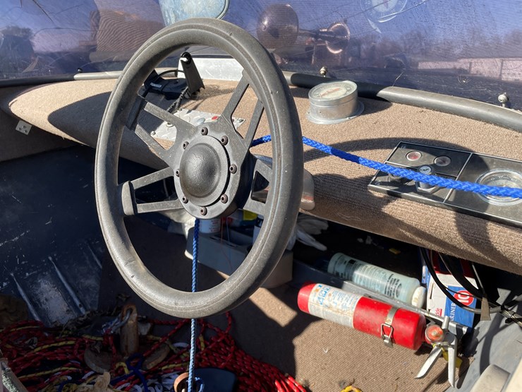 #1300-•-1953-crestliner-v4tl-aluminum-fishing-boat-with-trailer-(has-wi-title)-image-25