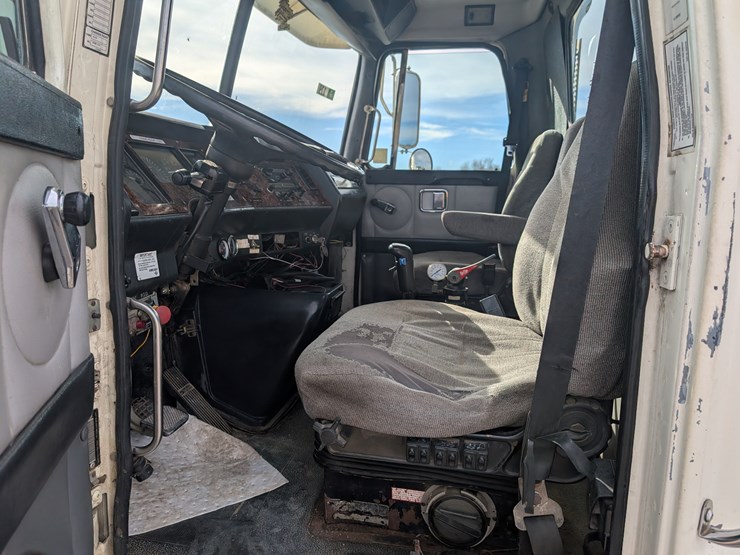 2001-national-1800-image-5