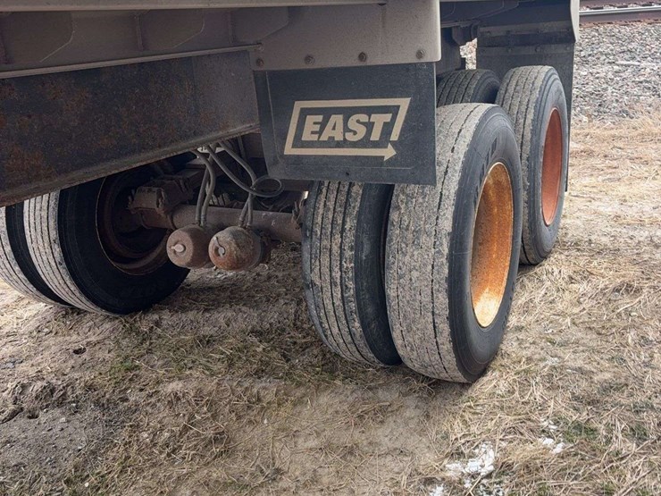 1997-mac-34ft-dump-trailer,-tires-are-80%,-new-hoist-2-years-ago,-new-liner-2-years-ago,-automatic-roll-tarp,-new-jacks,-just-downsizing,-nice-trailer-image-11