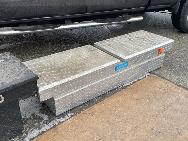 #4090-•-silver-truck-box-(o3)-image-3