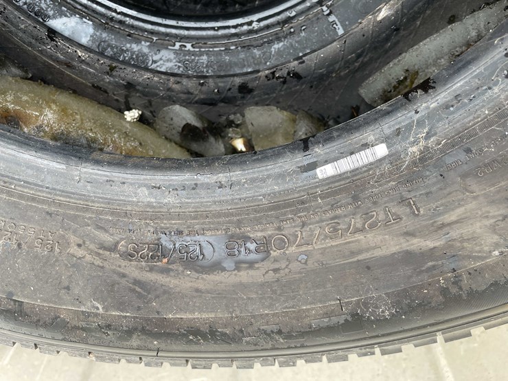 #2074-•-(4)-tires-(o3)-image-5