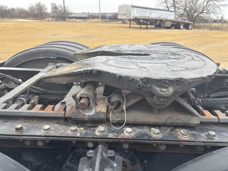 2006-peterbilt-379-image-54