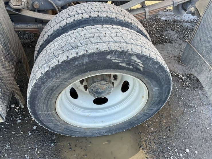 2015-ford-f450-xlt-sd-image-17