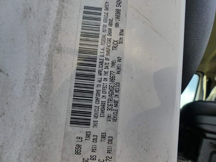 2016-dodge-1500-image-14