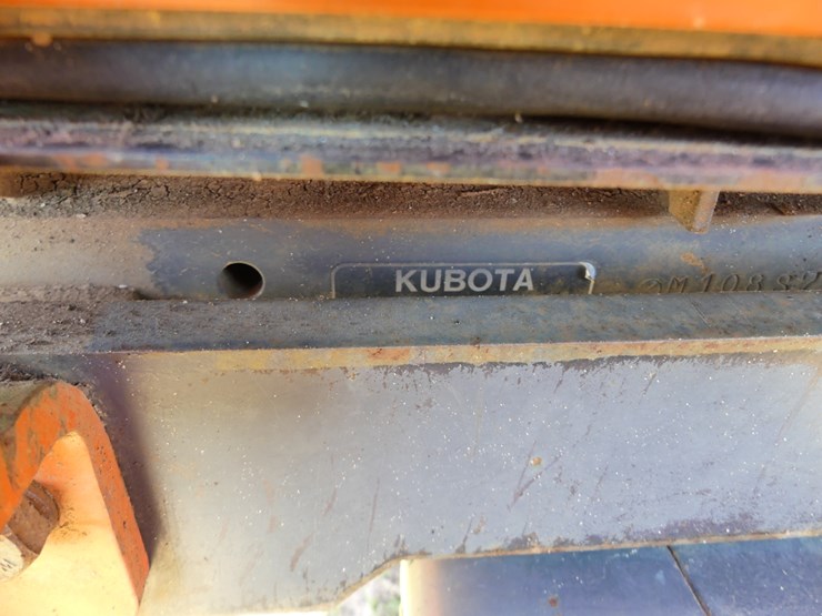 2013-kubota-m108s-image-17