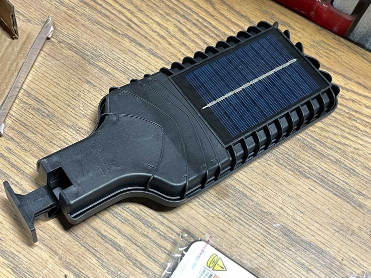 #2070-•-sensor-street-lamp-(t2)-image-4