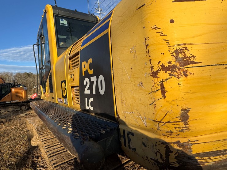komatsu-pc270-lc-8-image-33