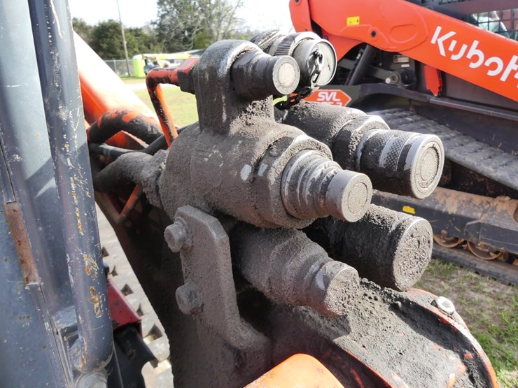 kubota-svl75-2-image-12