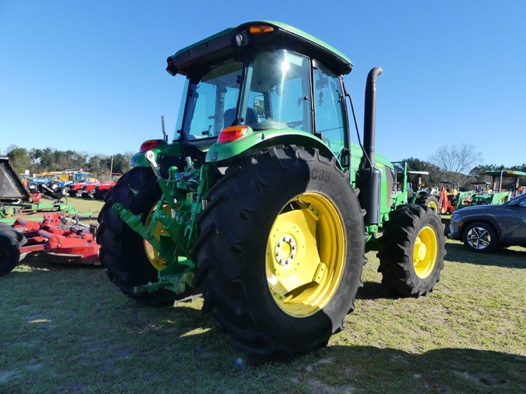 john-deere-6120e-image-3