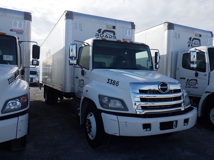 2020-hino-268a-image-3