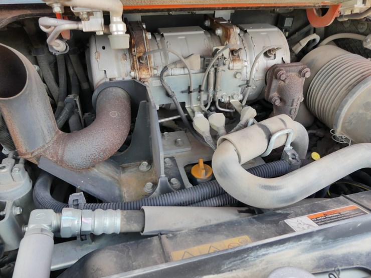 kubota-svl75-2-image-9