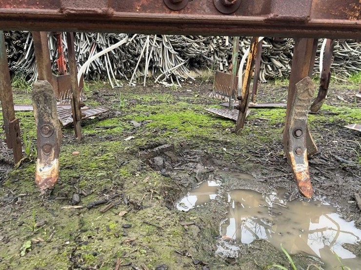 custom-3-pt-5-row-60"-cultivator-image-9