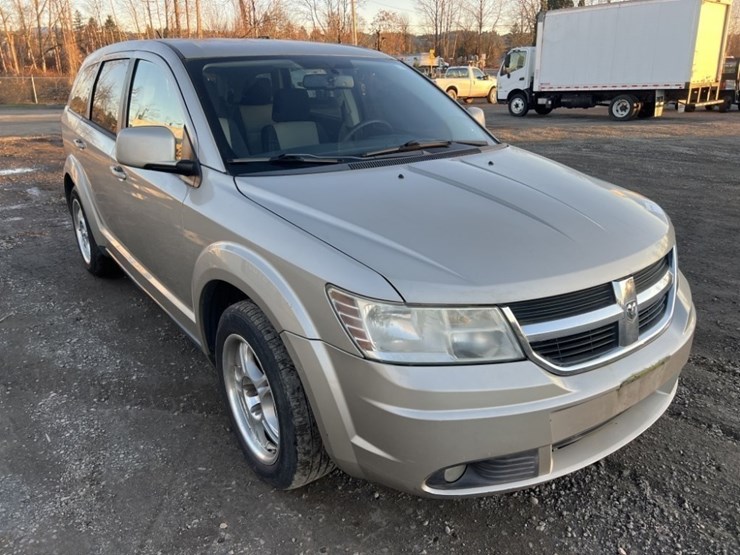2009-dodge-journey-sxt-image-2