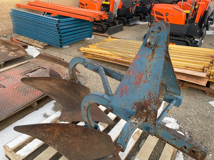 #4076-•-heavy-duty-two-bottom-plow-(08)-image-14