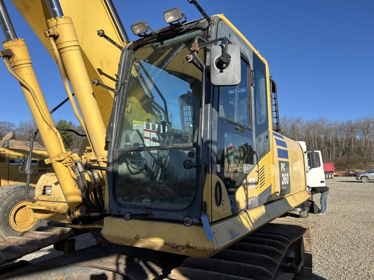 2014-komatsu-pc360-lc-10-image-52