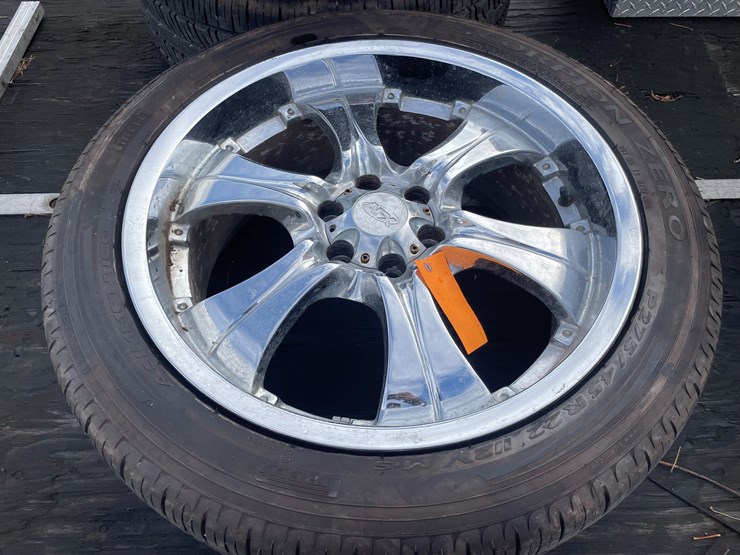 #1449-•-(4)-aluminum-6-bolt-rims-with-tires-image-4