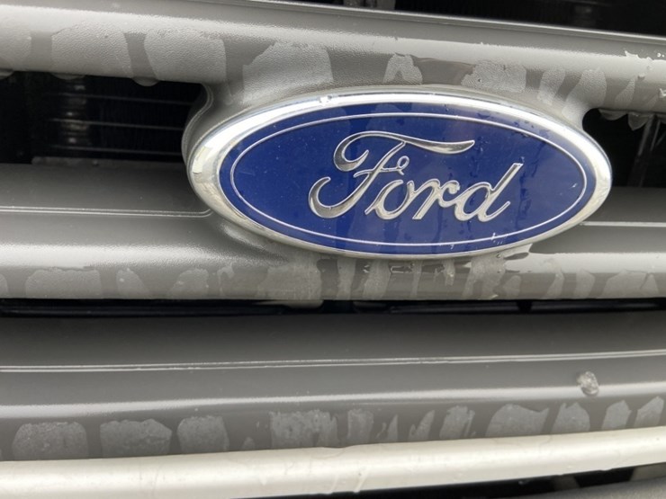 2004-ford-e350-sd-image-14