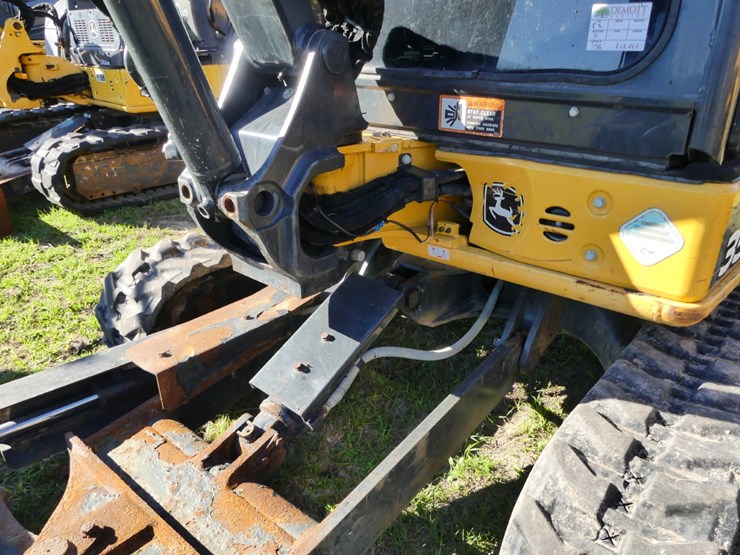 2019-deere-35g-image-10