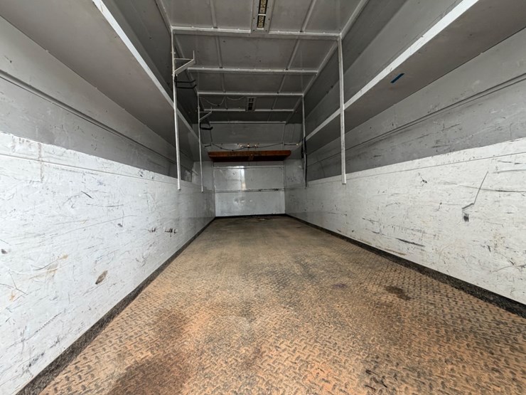 #30699-•-2003-chevrolet-c4500-single-axle-service-truck-image-6