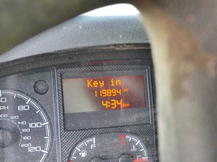 2016-dodge-1500-image-12