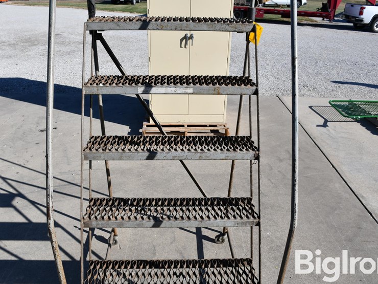 metal-rolling-stand-image-10