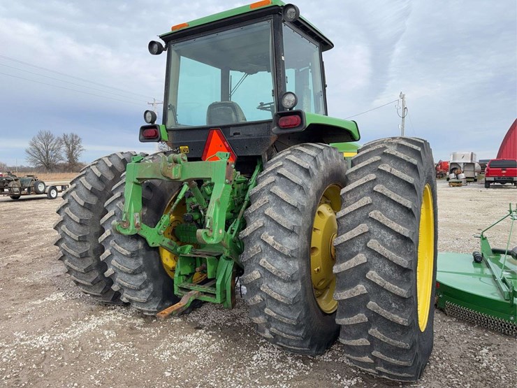 john-deere-4555-image-11