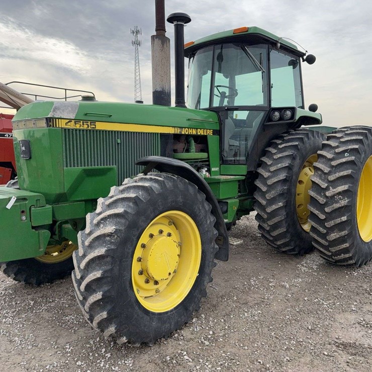 JOHN DEERE 4555